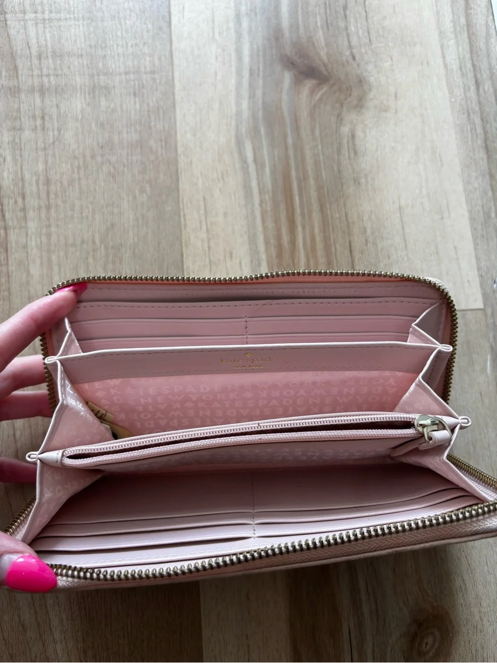 kate spade Pebbled Zip Wallet in Blush Pink